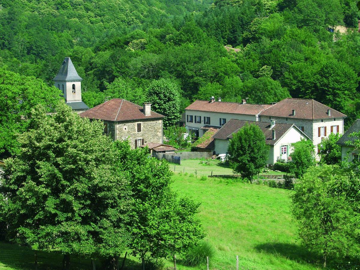 Domisiladore Latouille-Lentillac Exteriör bild